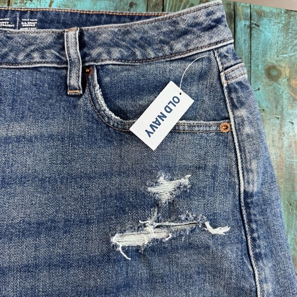 Old Navy High-Waisted Secret-Smooth Pockets O.G Straight Jean Shorts Size 24 NWT - Picture 4 of 8